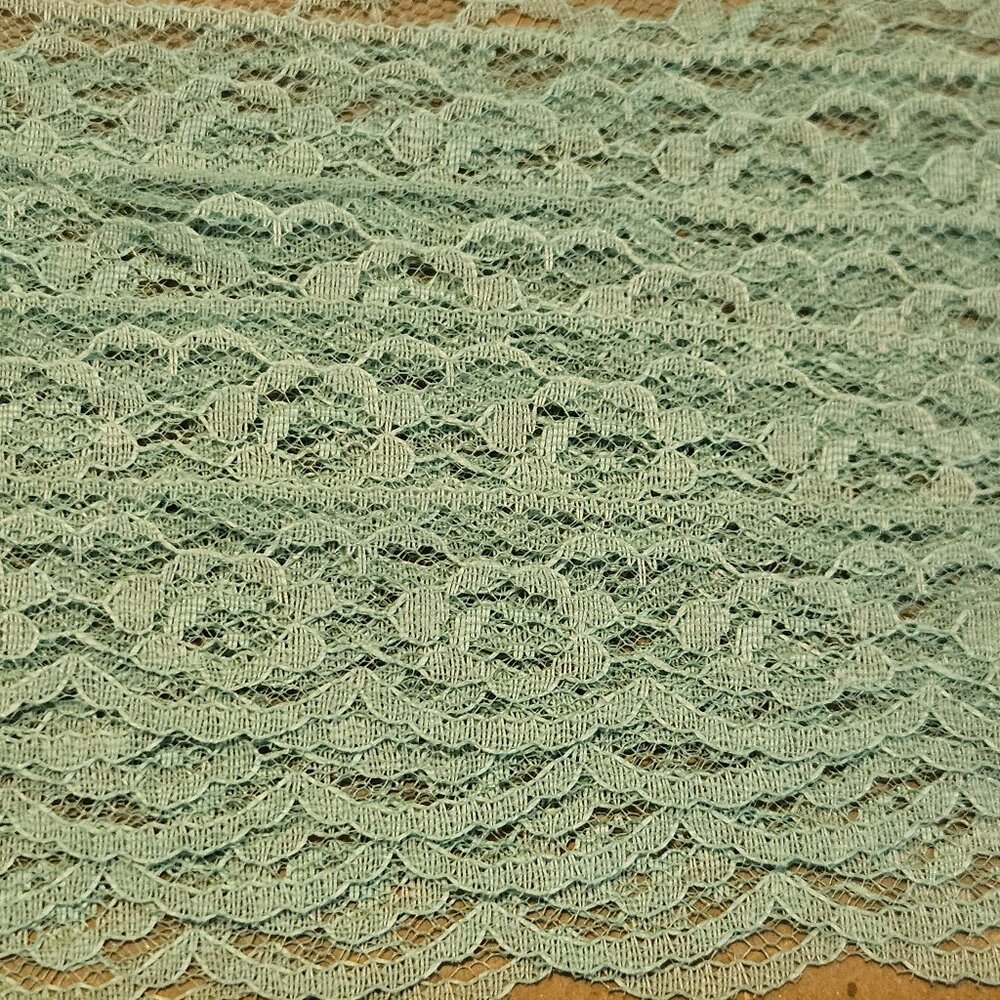 Floral Scalloped Nylon/Poly Raschel Lace Trim 1 1/4" Wide Sewing Crafts